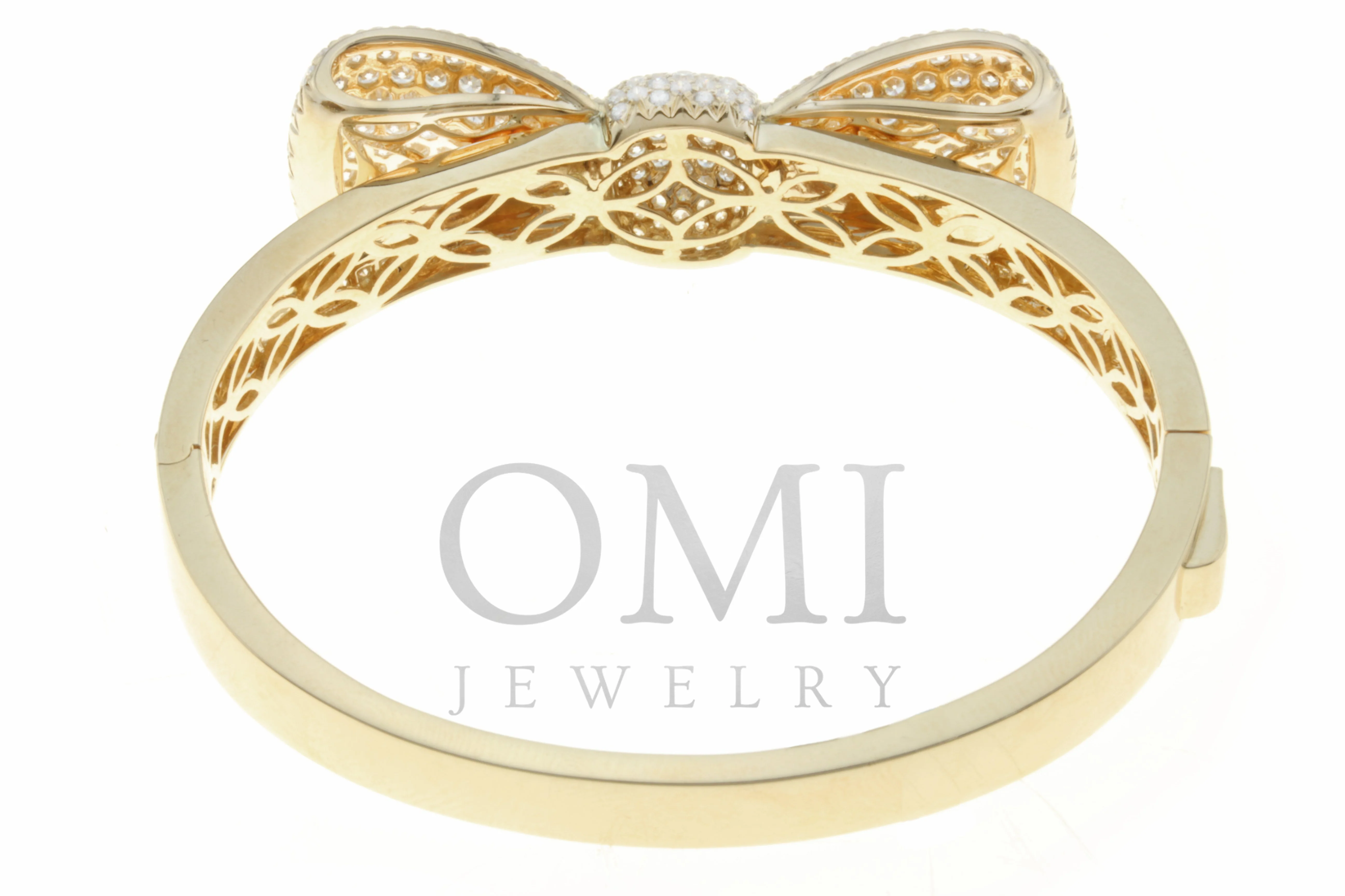 18K Yellow Gold Diamond Bow Design Bangle With Round Cut Diamonds 8.22CT - Image 4