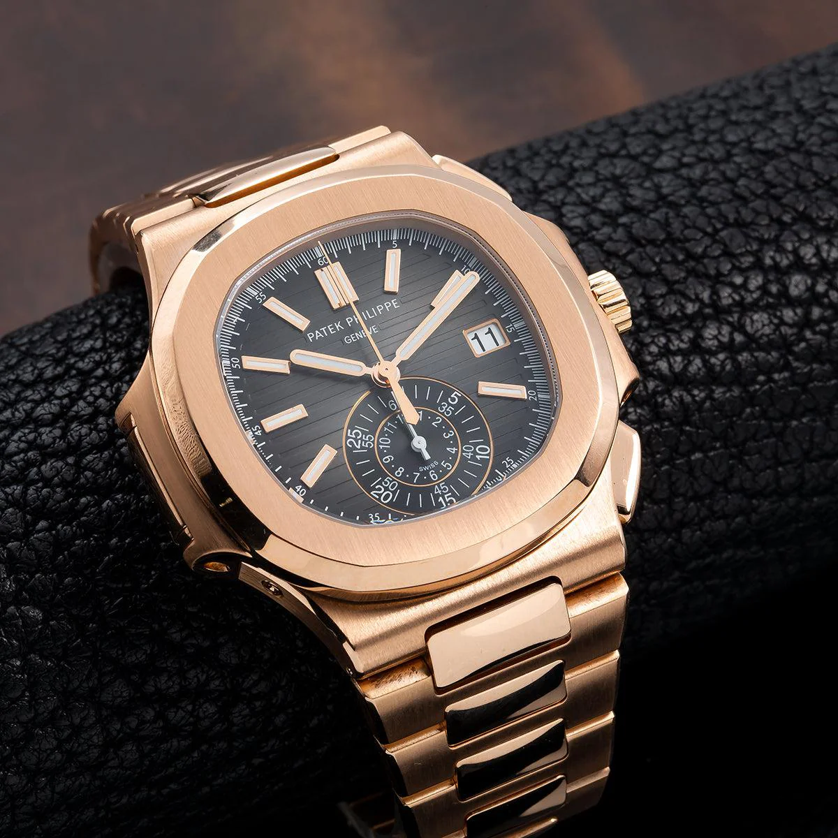 Patek Philippe Nautilus 40.5MM 5980/1R-001 Black Dial Rose Gold Bezel 18K Rose Gold Bracelet - Image 4